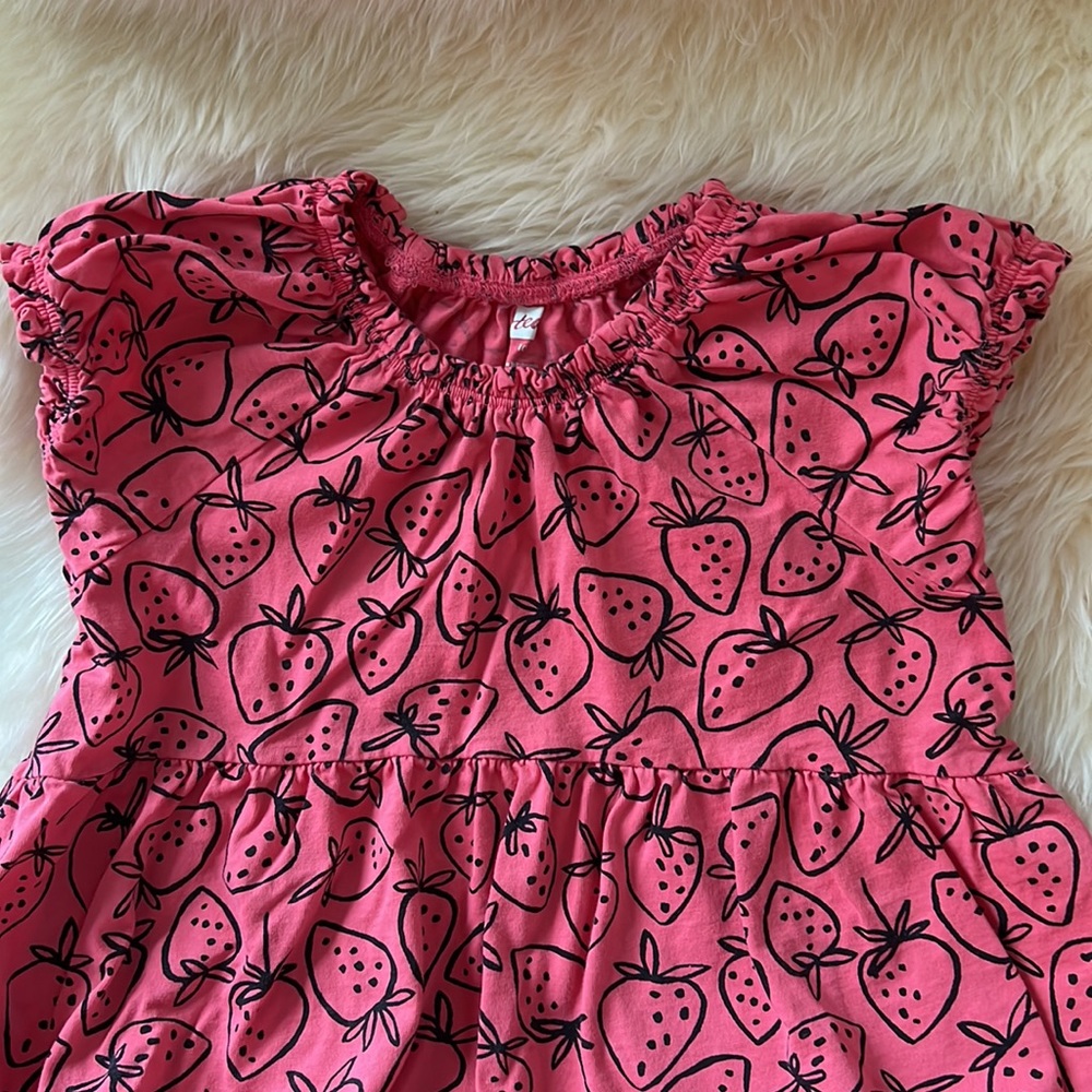 Tea Collection Girls size 10 strawberry print dress. Good condition!